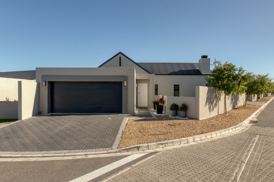 3 Bedroom Property for Sale in Aan de Wijnlanden Western Cape